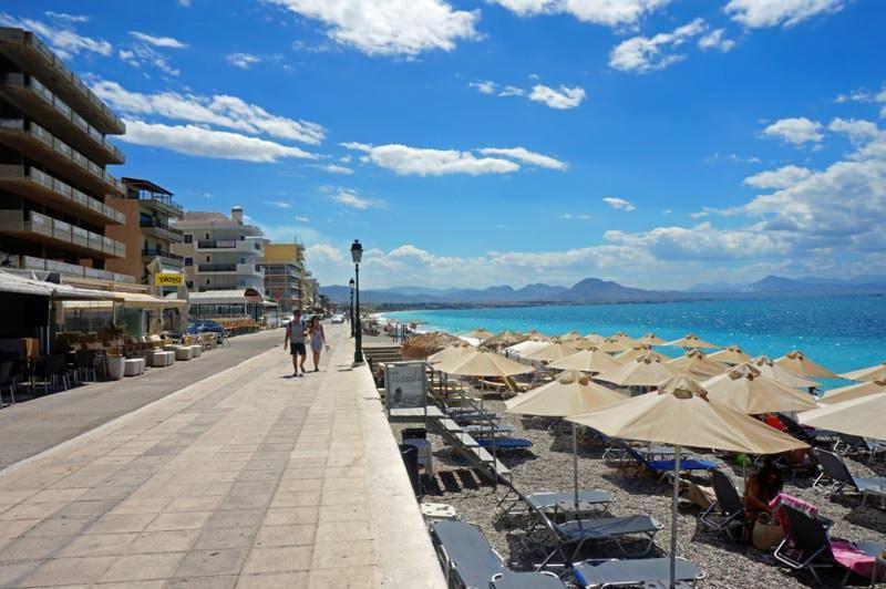 Central Apartment Near The Beach With Huge Private Terrace ルートラキ エクステリア 写真