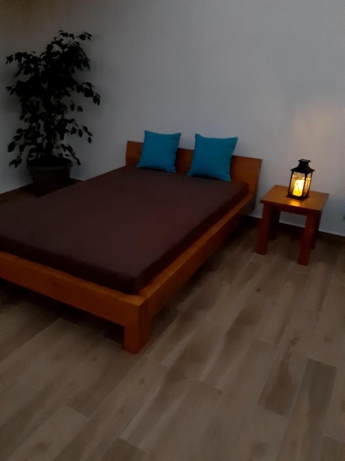 Central Apartment Near The Beach With Huge Private Terrace ルートラキ エクステリア 写真